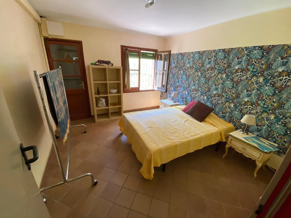 Casa De Campo Con Jardin Guest House Bescano