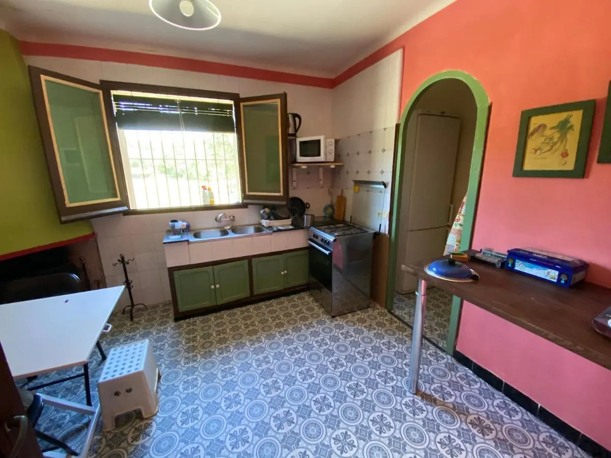 Country house Casa De Campo Con Jardin Guest House Bescano